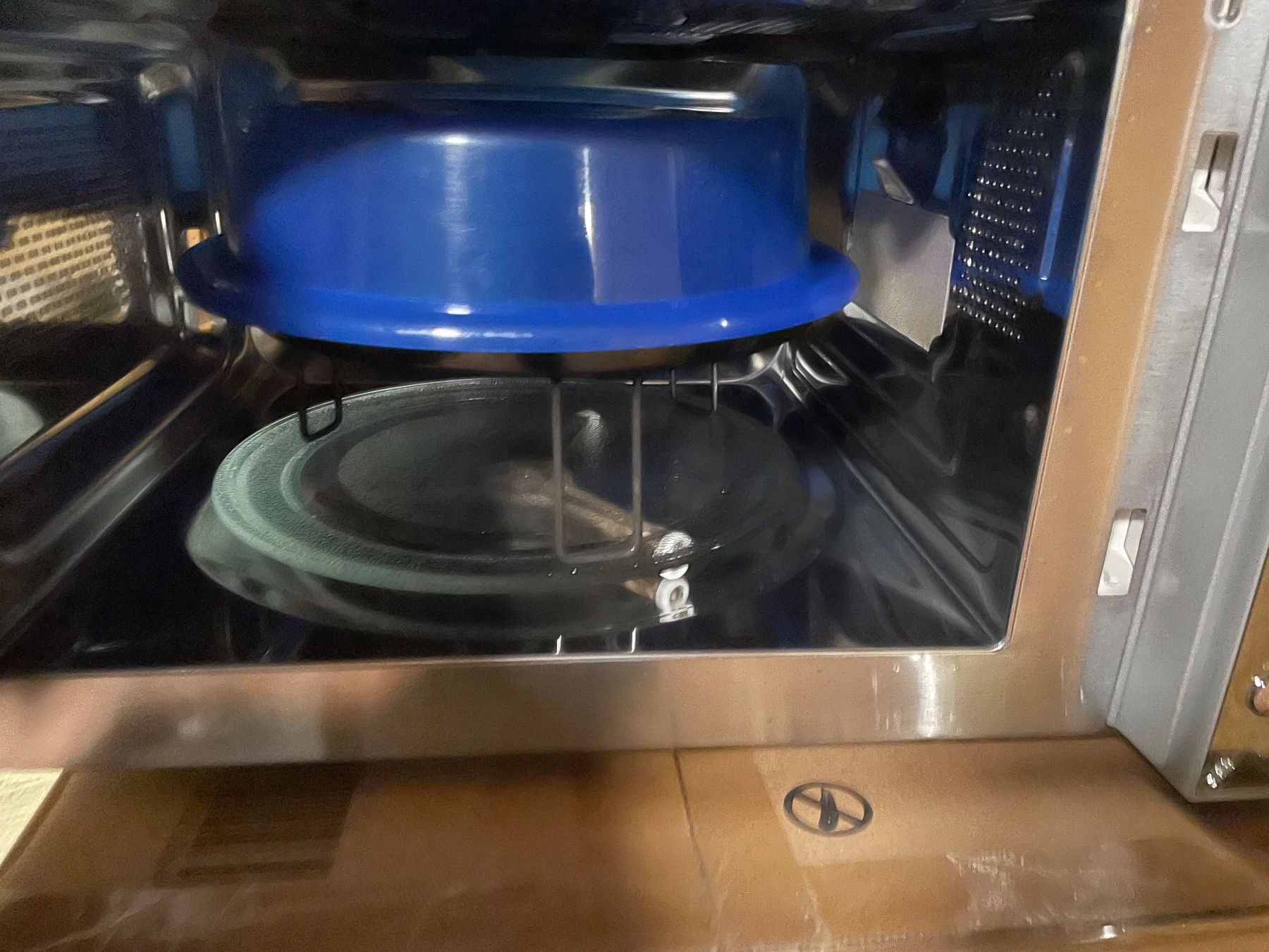 Elettrodomestici da cucina: Microwelle mit Heissluft – Usato da St. Gallen venduto da alexa89 3