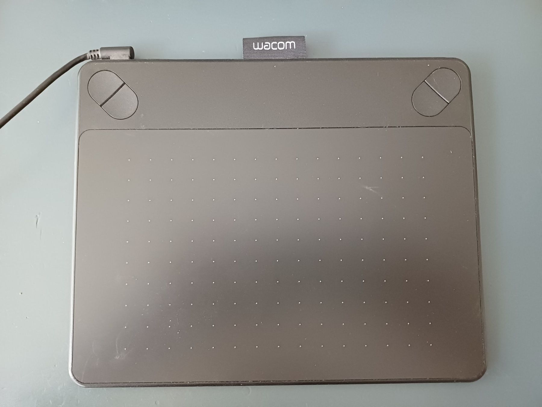 Wacom Tablet PC: Wacom Intuos CTH-40 Grafiktablet mit Stift – Gebraucht aus Zürich von Atad