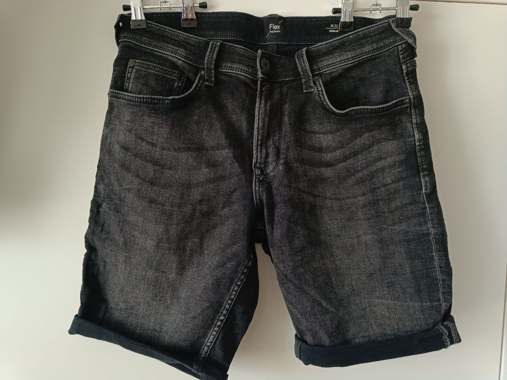Jeans: 5 Neue Jeansshorts Grösse L oder W33 – Nuovo (secondo la descrizione) da Dietikon venduto da Sunriseplace1010 3