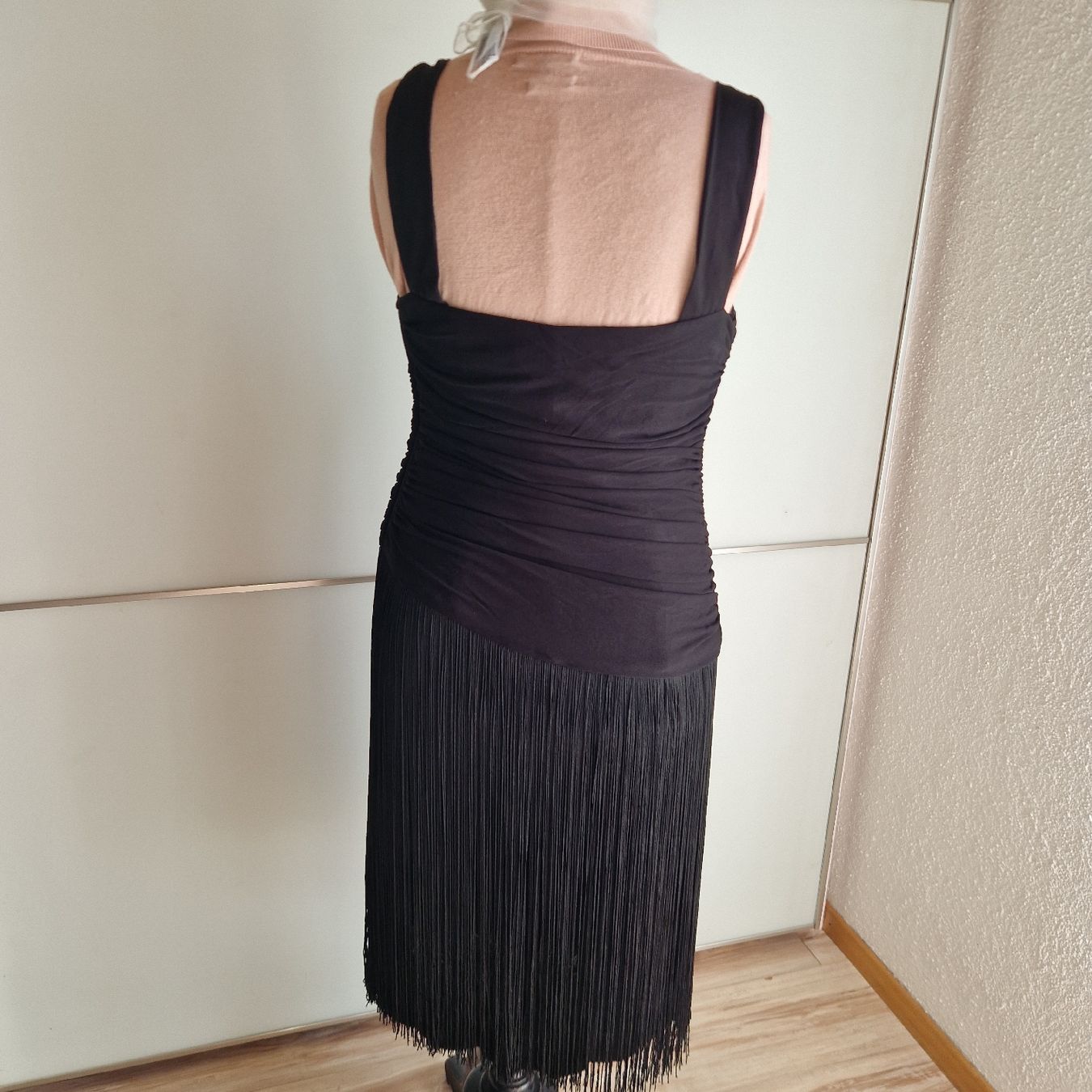 Michael Kors Vestiti: Elegantes, schwarzes Fransenkleid Michael Kors – Nuovo (secondo la descrizione) da Gwatt (Thun) venduto da Letzte-Chance-II 4