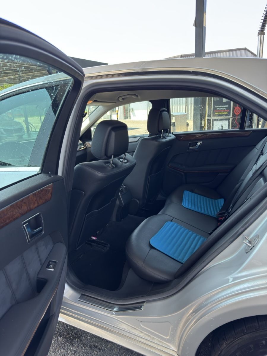 Mercedes-Benz Automobili: Mercedes E 200 NGT – Usato da Bünzen venduto da Werner16 5