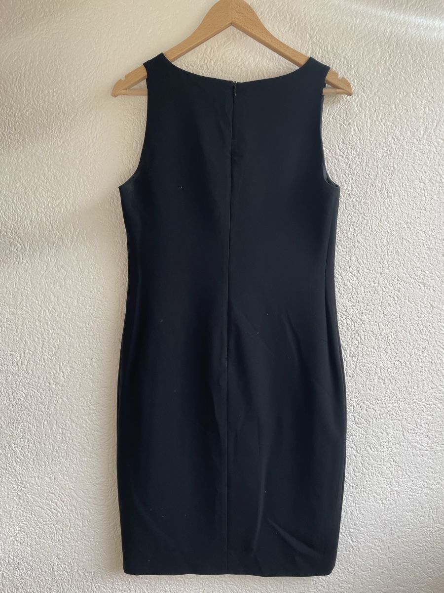 Moschino Kleider: Robe noire Moschino - Élégance assurée! – Neu (gemäss Beschreibung) aus Martigny von Lea_lucci 2