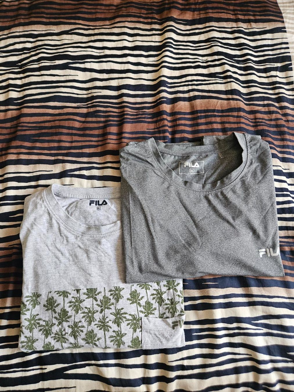 Fila T-shirt: FILA T-Shirts 2 Stück, XL – Nuovo (secondo la descrizione) da Gommiswald venduto da Bullhead