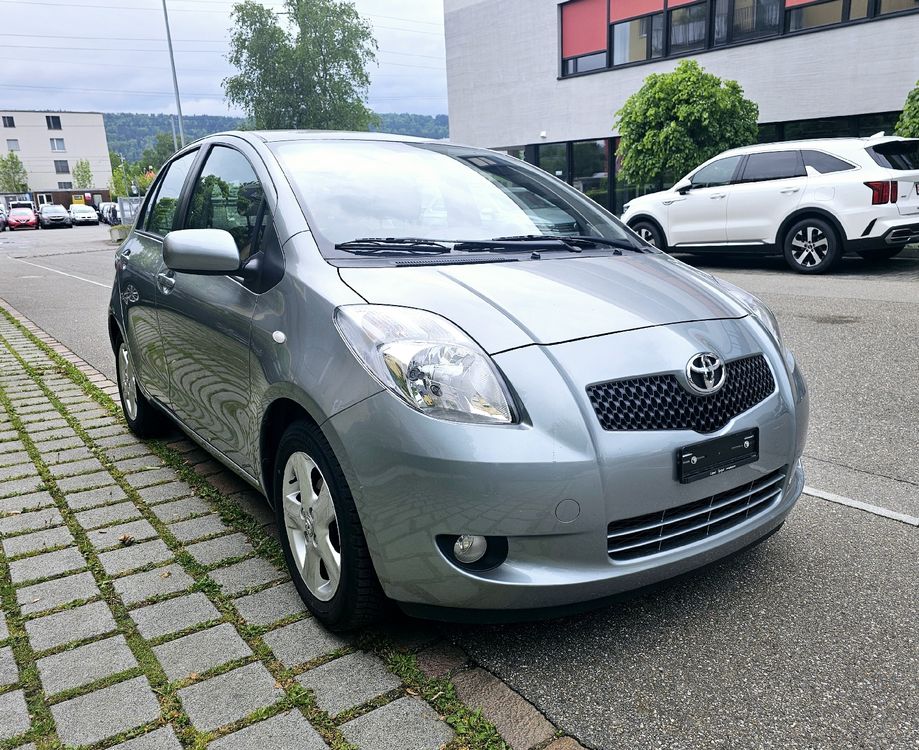 Toyota Automobili: Toyota Yaris, 1.3 JG 2006, frisch ab MFK ab Service – Usato da Opfikon venduto da Ah-autos 1