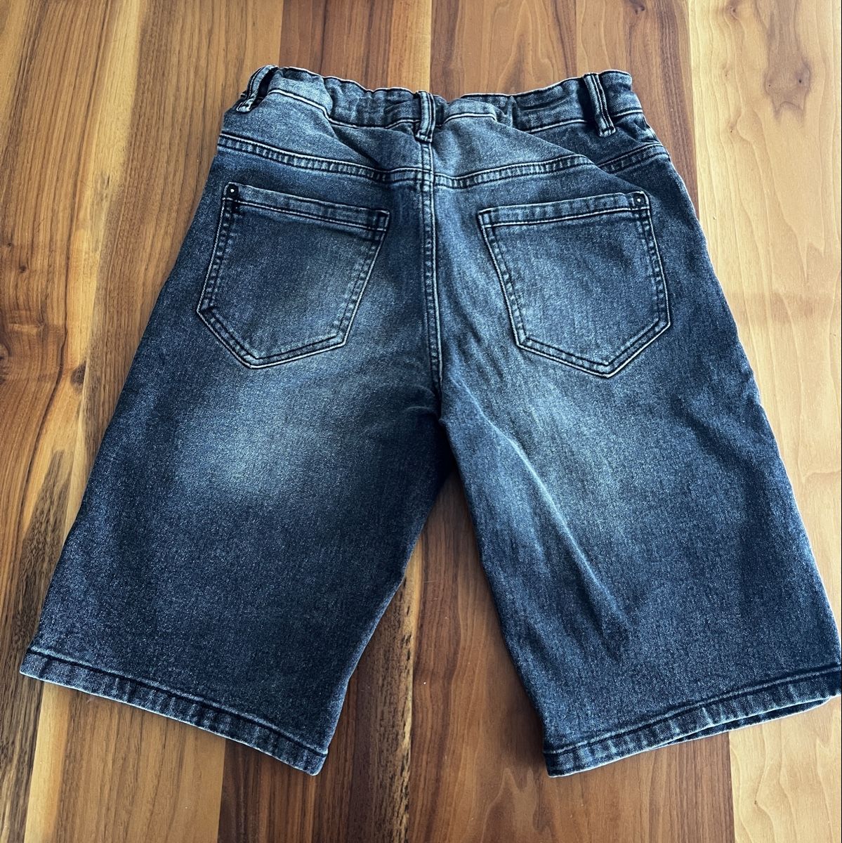 C&A Pantaloni: Jeans-Shorts Gr. 158 / Straight – Usato da Münchenbuchsee venduto da PuR04 1