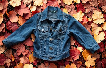 1182 – Veste en jeans Benetton 100 (2 ans) - comme neuve!