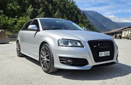 Audi S3 2.0TFSI Sportback quattro/MFK/S-tronic/Magnetic Ride