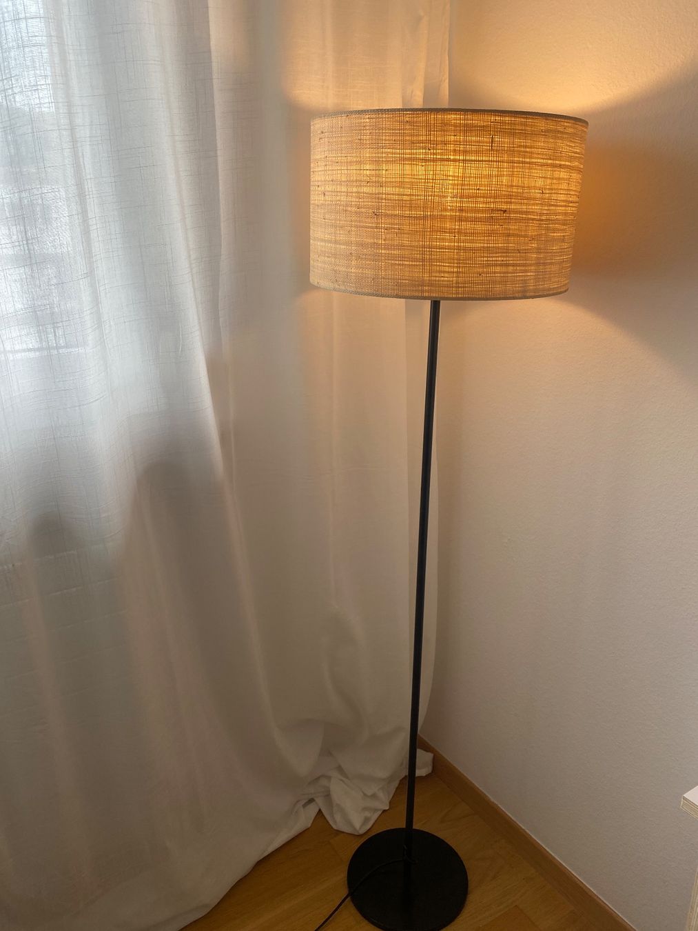 Lampes: Schöne Stehlampe – D'occasion à St. Gallen par rut_2znq 1