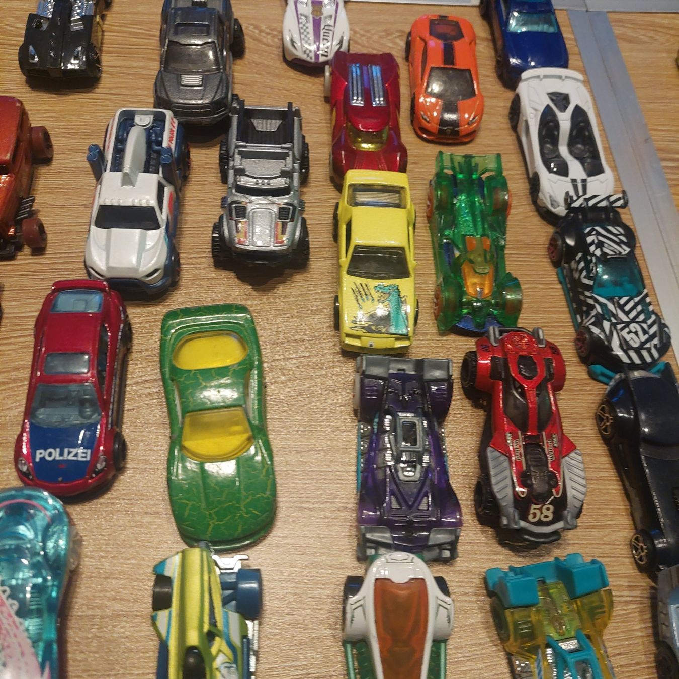 Hot Wheels Spielzeuge: Hotweels 157 Stk. mega Set – Gebraucht aus Belp von masterdriftking 6