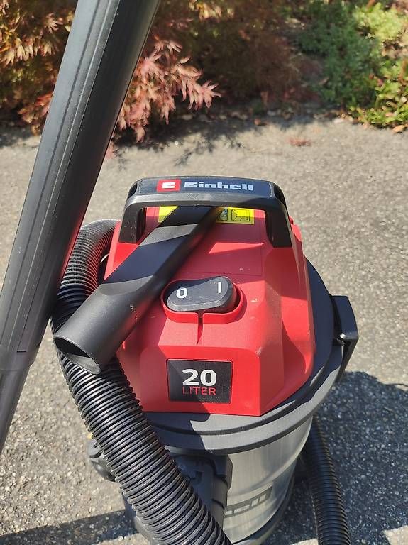 Aspirateurs & Accessoires: Nass - und Trockensauger Einhell – D'occasion à Gunten par mr.hankey2 1
