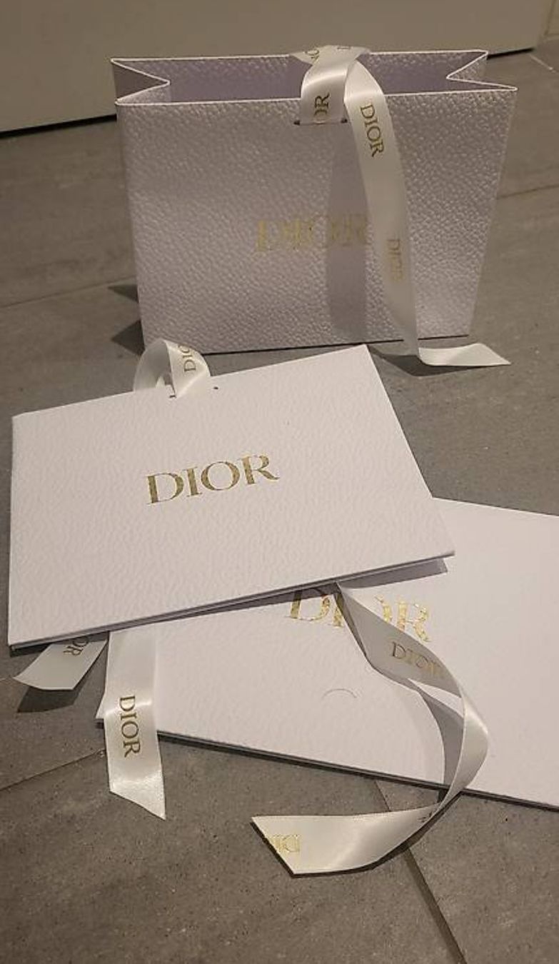 Dior Borse: Christian Dior Geschenk Tasche – Nuovo e nell'imballaggio originale da Hellbühl venduto da d.d.d.125 4