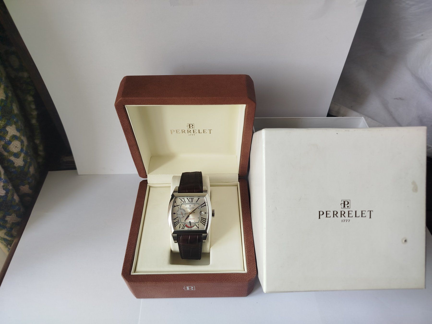Perrelet Orologi: Perrelet Power Reserve Automatique – Usato da Savagnier venduto da Botteron_Recycling