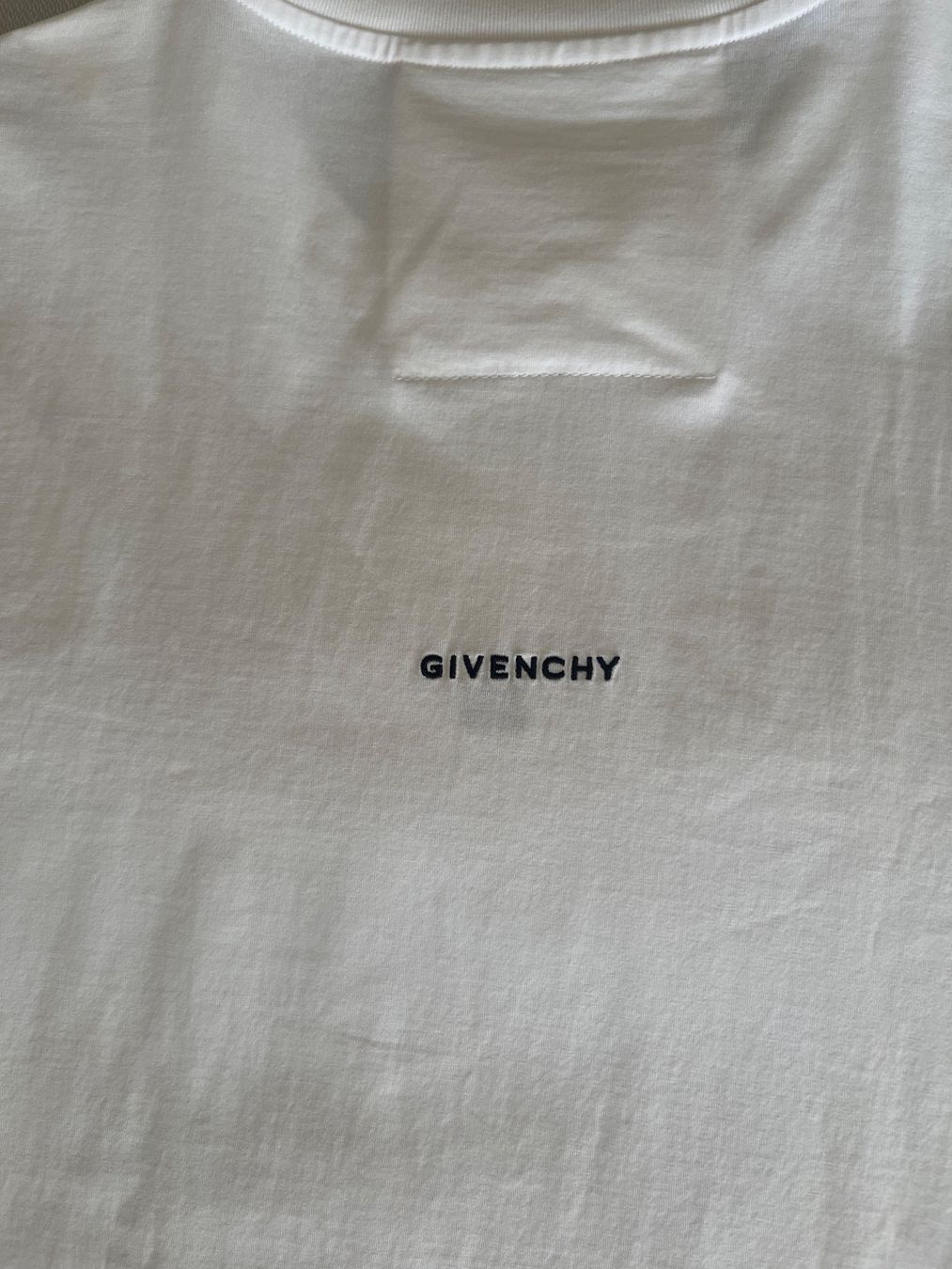 Givenchy T-shirt: Herrenshirt Givenchy Gr.L – Nuovo (secondo la descrizione) da Ftan venduto da Titelseite 3