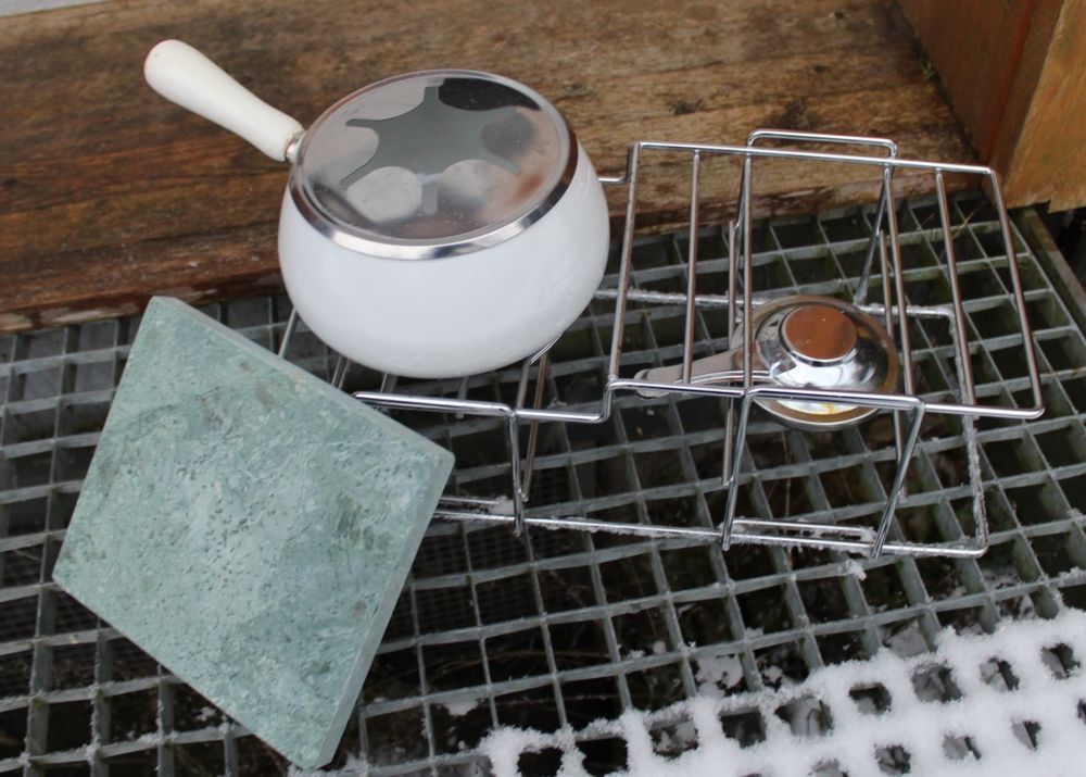 Fondue Bourguignonne Pfanne mit Steinplatte Kaufen auf Ricardo