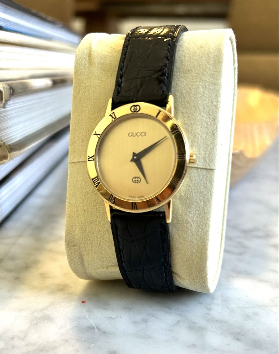 Gucci Orologi: Gucci Watch 3000j with new battery – Usato da Colombier VD venduto da Xzbit 7