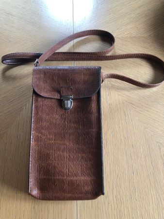 Stylische Umhängetasche braun