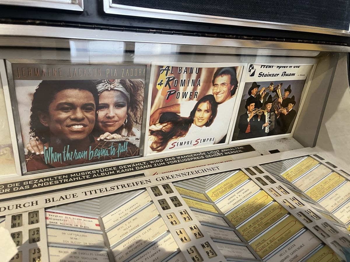 Seeburg Jukebox: Seeburg Musikbox – Usato da Zürich venduto da nana_1989 3