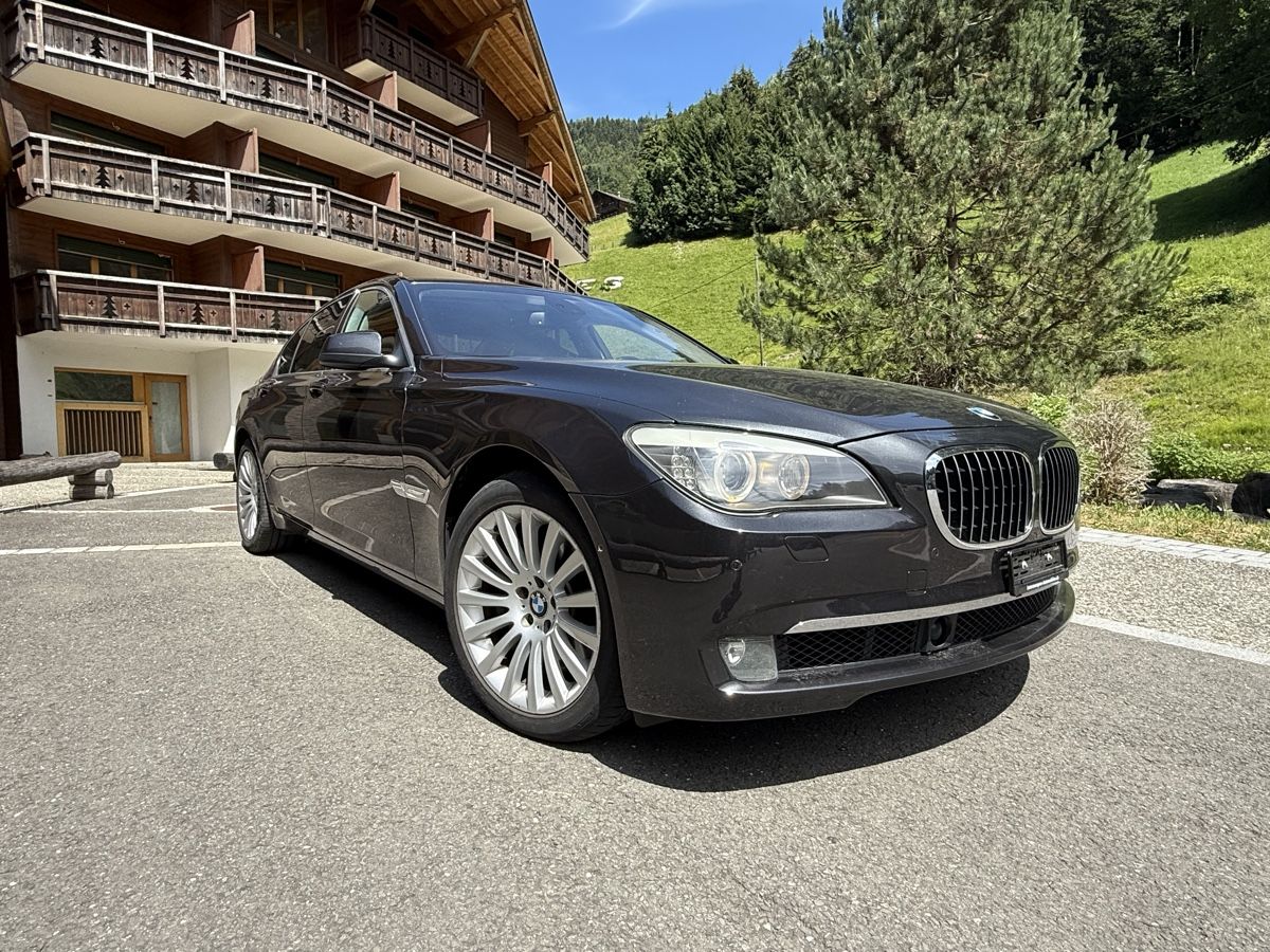 BMW Autos: BMW 750i 4.4L V8  – Defekt aus Val-d'Illiez von LuckLuc