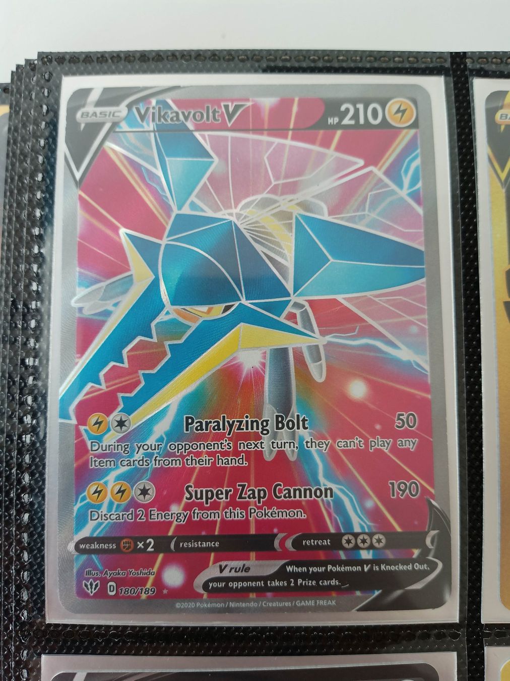 Pokémon Sammelbilder & Trading cards: Vikavolt V Full Art - Pokemon Englisch – Gebraucht aus Altstätten SG von GGsGameshop