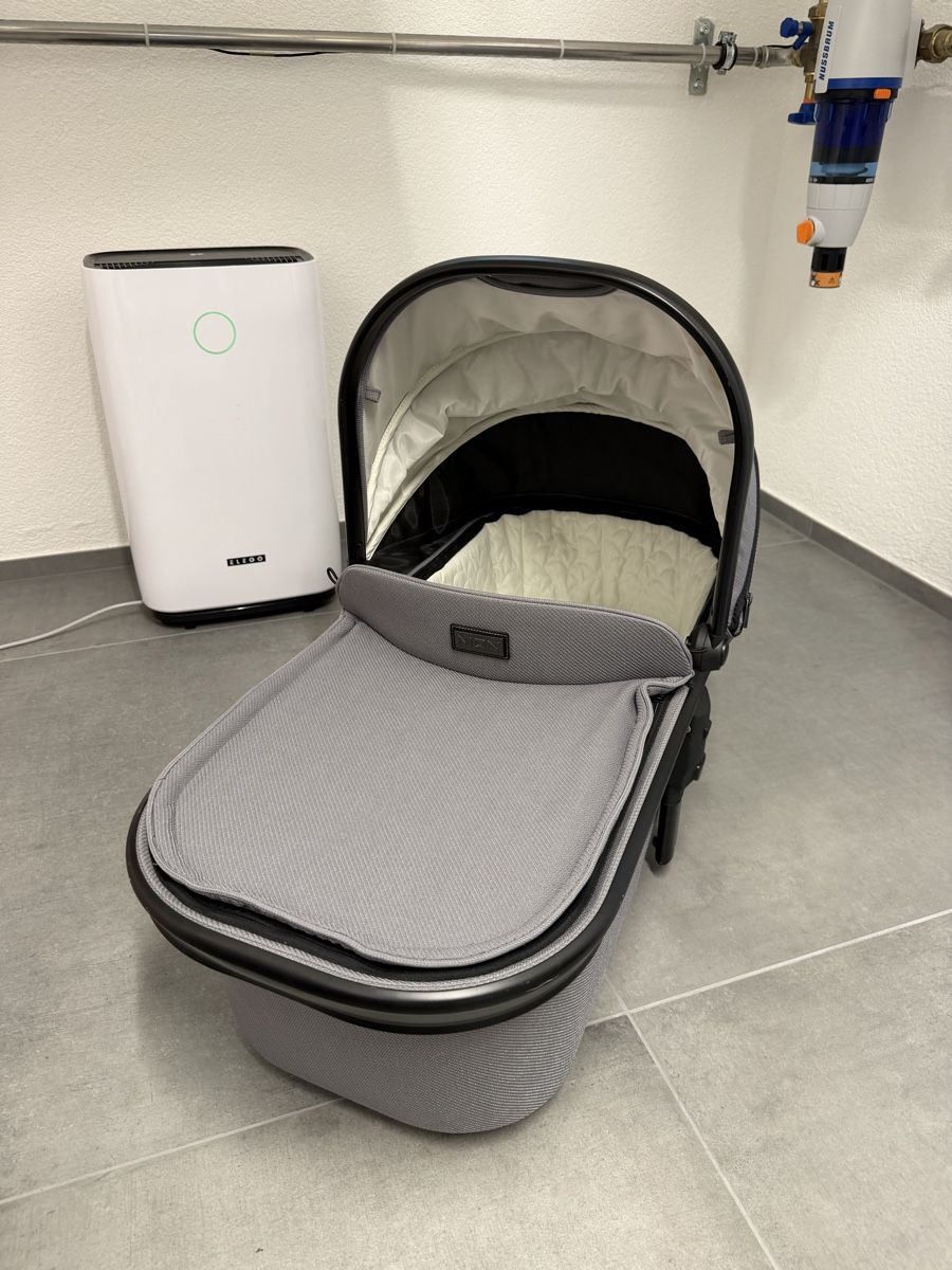 Carrozzine: Kinderwagen Moon – Usato da Däniken SO venduto da AD_29 7