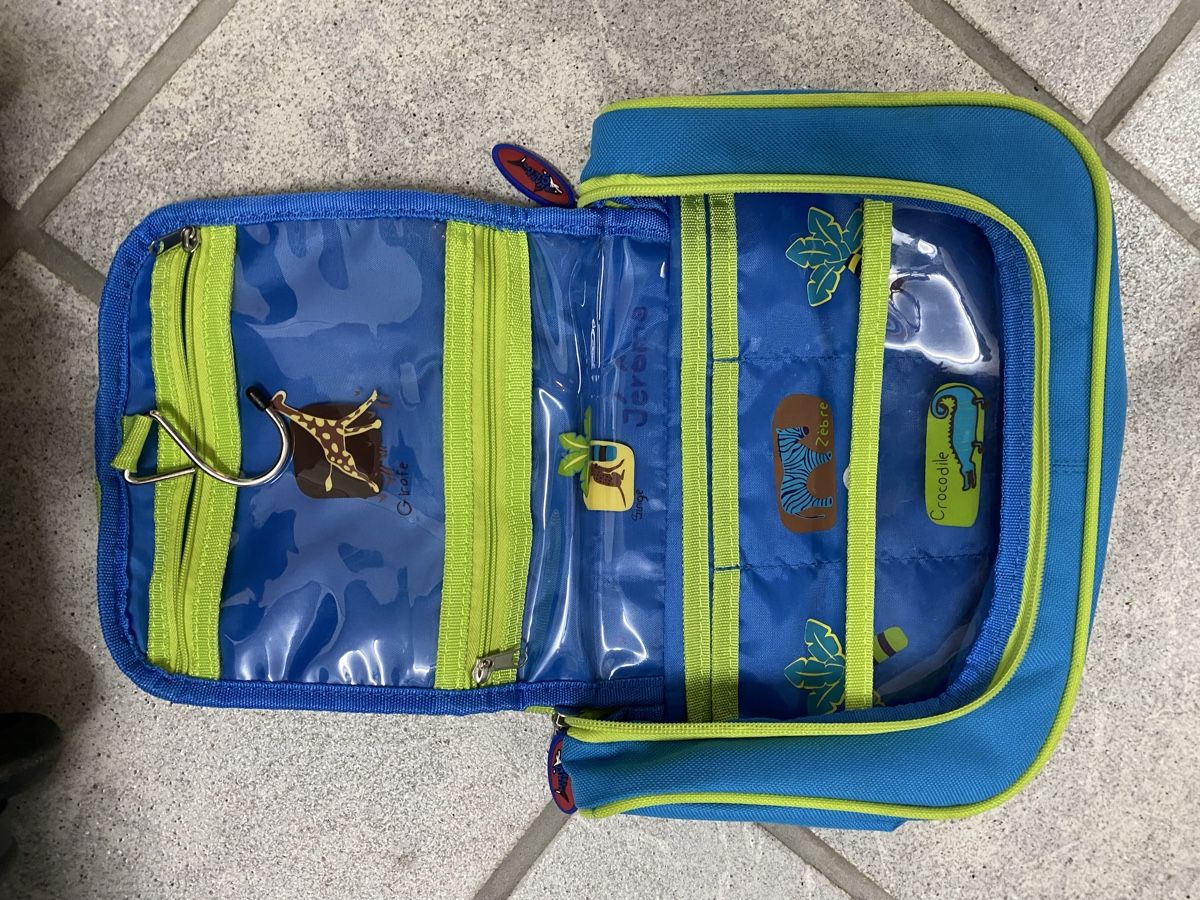 Reisekoffer: Kinderkoffer mit Nessesaire  – Gebraucht aus Würenlos von fasp2012 5
