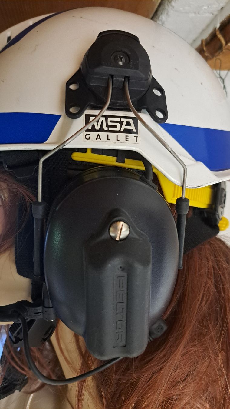 Gesichts- und Gehörschutz: MSA GALLET Helm mit Peltor WS – Gebraucht aus Schwanden Sigrisw von 2412chrigu 1
