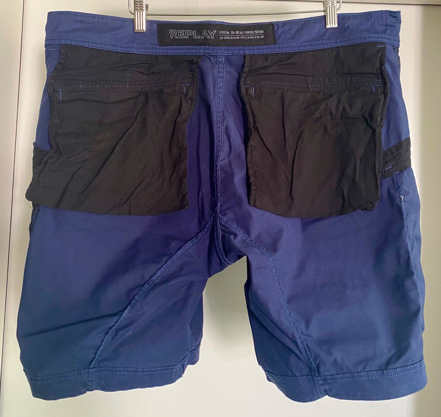 Replay Pantaloni: Replay Herren shorts Blau Gr. 40 – Usato da Zürich venduto da ron_t88f 2