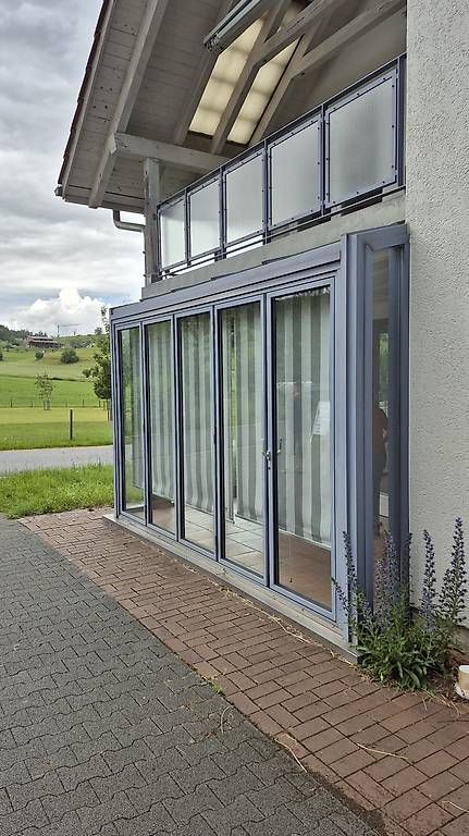 Finestre: Wintergarten  / isolierte Glasfaltwand / Falt-Schiebe-System – Usato da Zeihen venduto da isabel.pfister 1