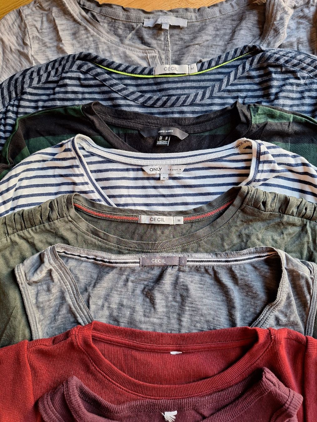 Lotti di vestiti: Kleiderpaket Sommer/Herbst Gr. M/L div Marken – Usato da Dörflingen venduto da Crazyachmed 5
