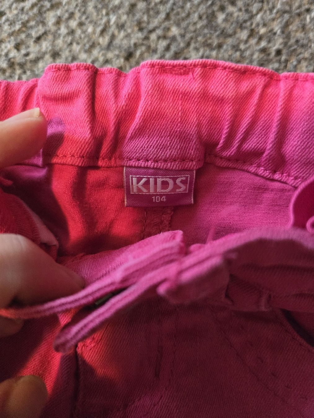 Pantaloni: Pinke Sommer capri Jeans, Grösse 104 – Usato da Unterentfelden venduto da Panda-87 1