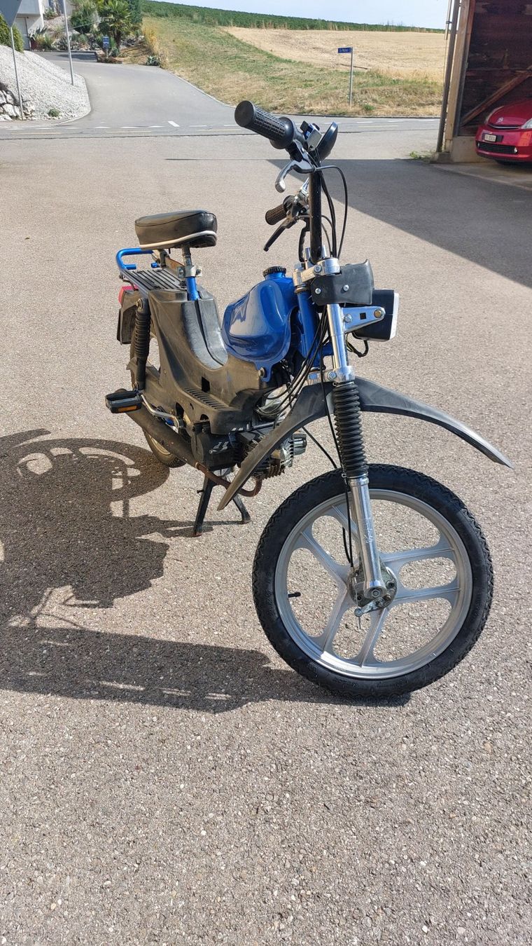 Cilo Cyclomoteurs: cyclomoteur Cilo 520 – D'occasion à Misery par nbpercussion
