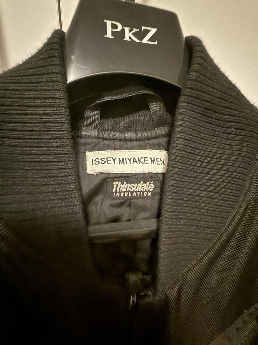 Issey Miyake Giacche: ISSEY MIYAKE MEN Jacke schwarz Grösse M – Usato da Bottmingen venduto da nil_qbq7 2