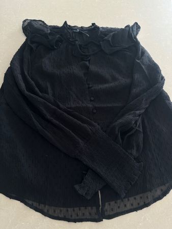 🖤 Schwarze romantische Bluse mit Rüschen | KIABI | XS