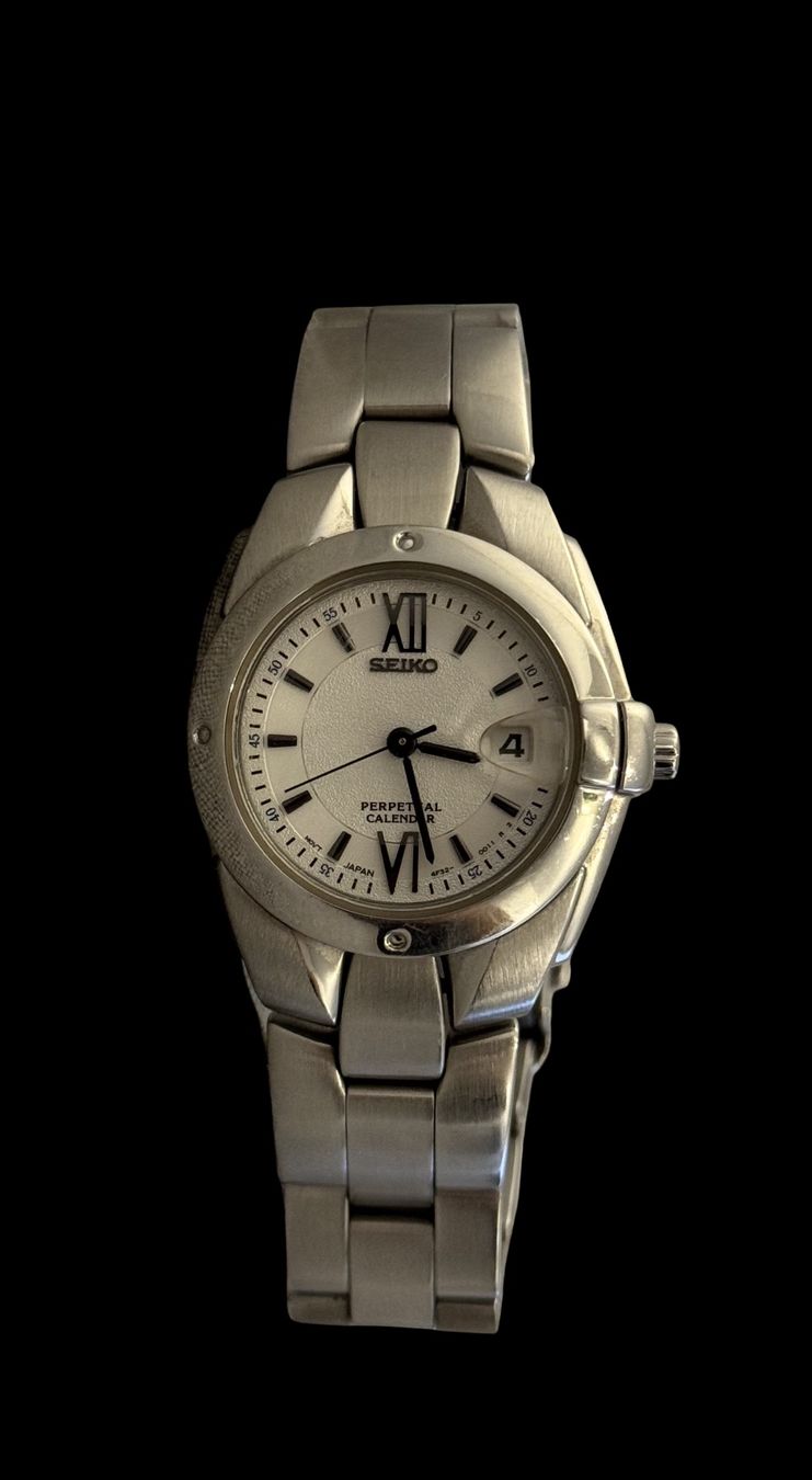 Seiko Montres: SEIKO 4F32-0019 – D'occasion à Uznach par geneevintage 2