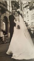 Hochzeitskleid in der Grösse 36/38zu verkaufen.
