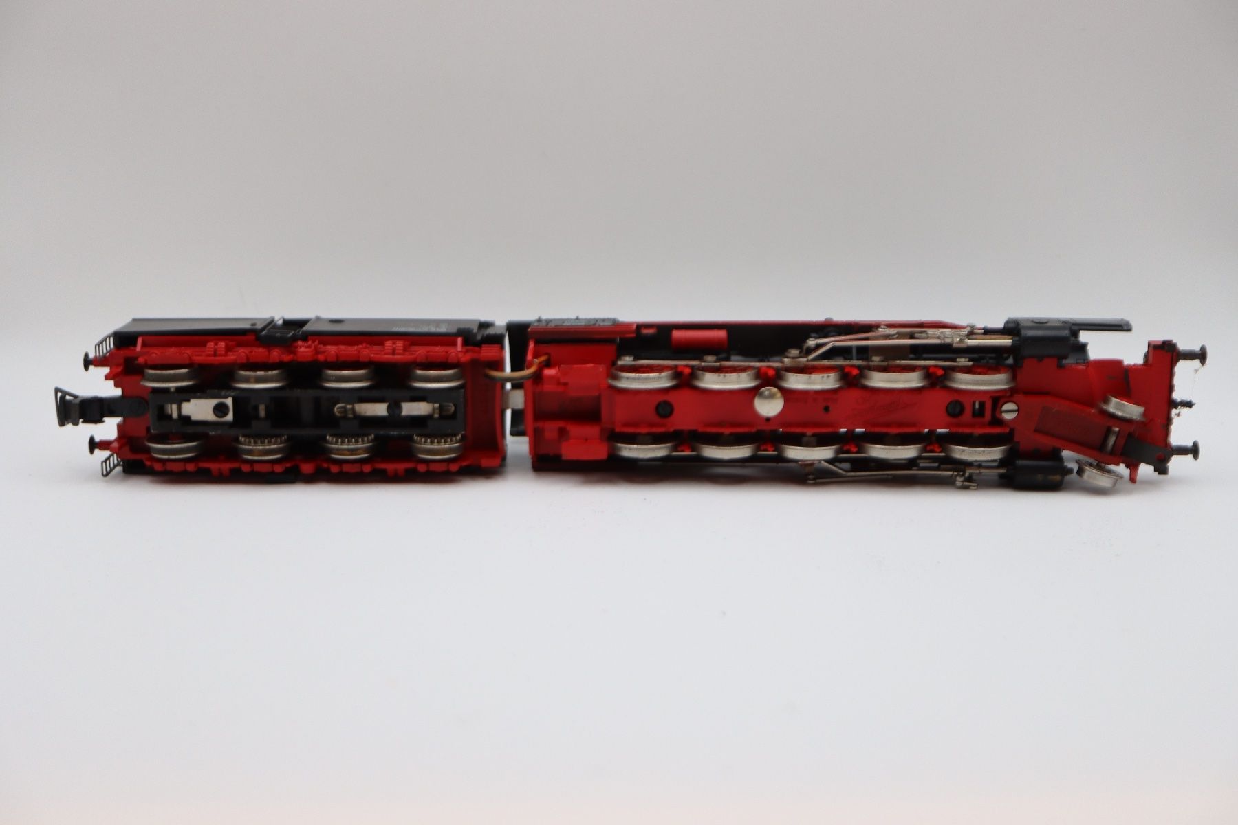 Fleischmann Modelleisenbahnen: Fleischmann H0 DB Dampflok BR 50 058 mit Tender – Gebraucht aus Zürich von KE-Sales 7