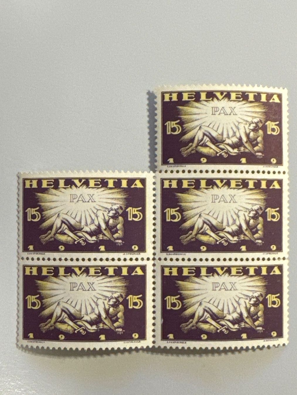 Tutti i francobolli: 1919, Friedensmarken 4er Block postfrisch – Usato da Küssnacht am Rigi venduto da mic_xr8d