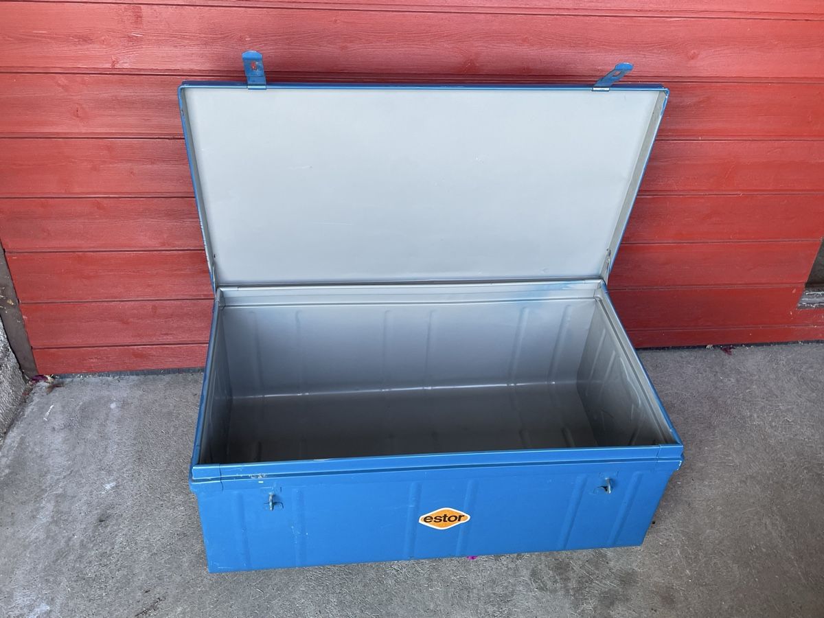 Casse di trasporto: Metallkiste Transportbox Truhe – Usato da Tüscherz-Alfermée venduto da Pike77 1