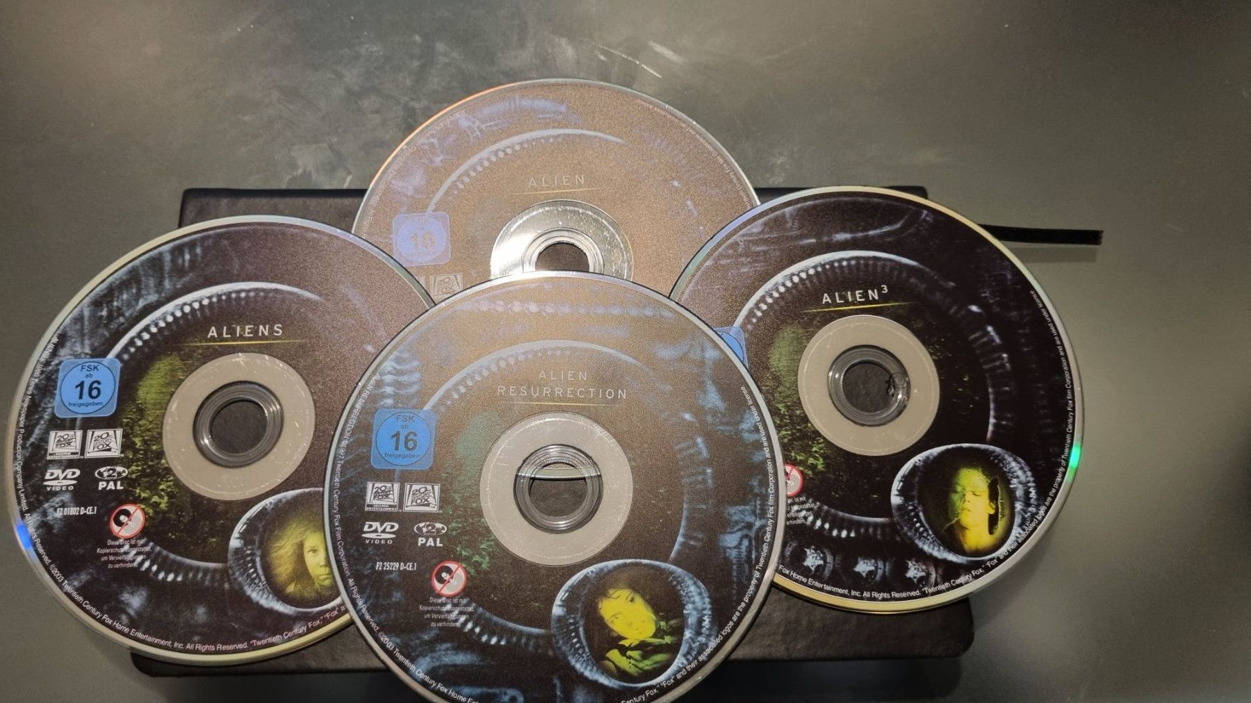 Tutti i DVDs: Alien - Die Saga – Usato da Bassersdorf venduto da CurlyBlack 1