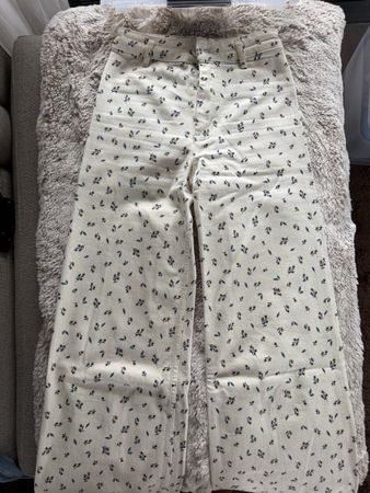 Zara Hose floral
