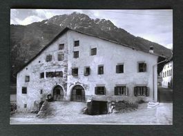 AK Lavin Altes Engadin er Doppelhaus mit Piz Mezdi