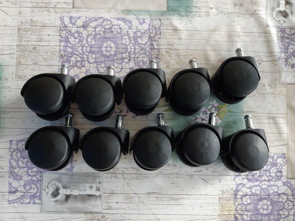 12x Kleine 38 Mm DURCHSICHTIGE STACHELIGE ROLLENBECHER Teppich