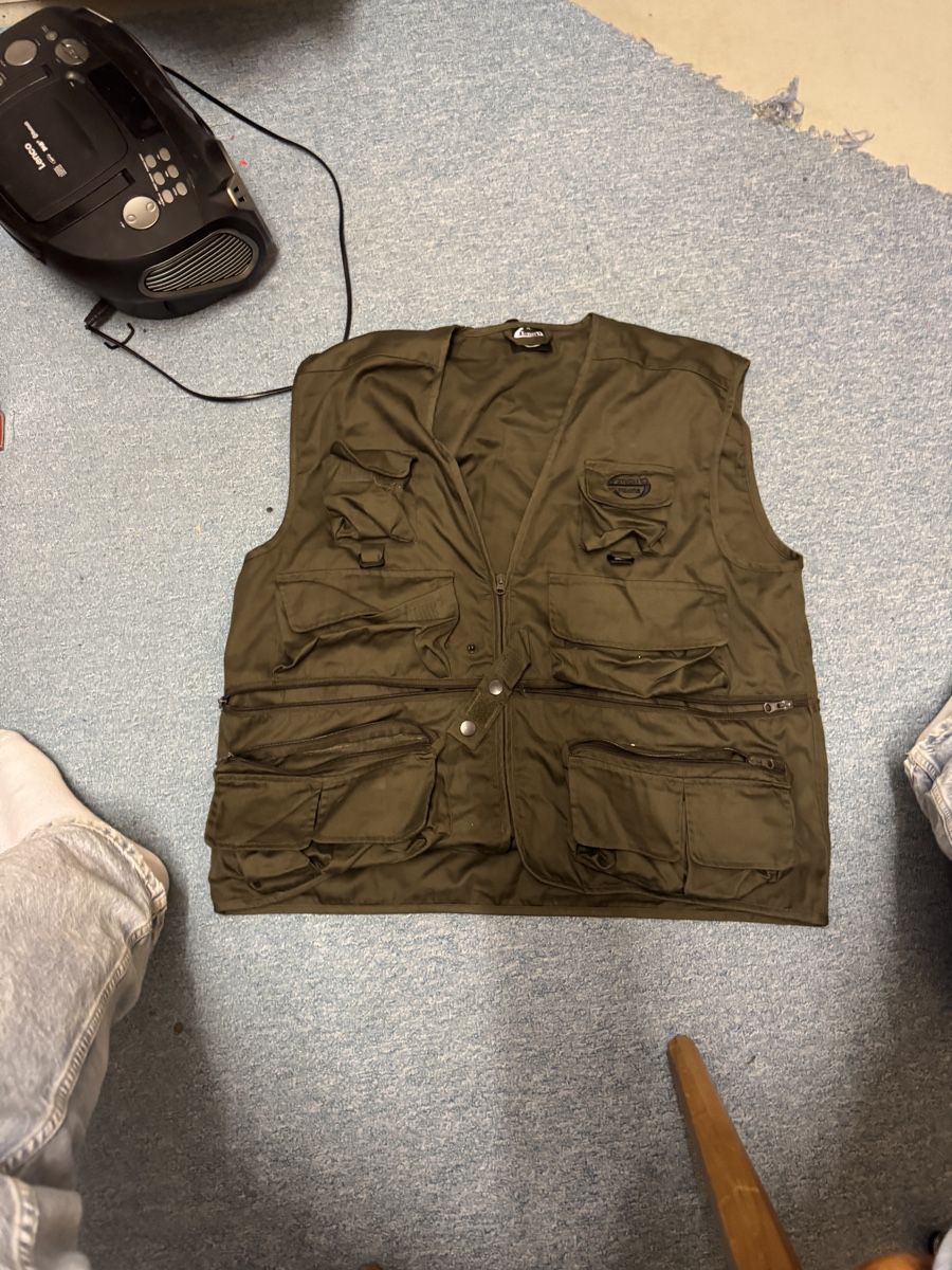 Gilets & Westen: Fischerweste Stuki fishing – Gebraucht aus Laupersdorf von nic_j5nm