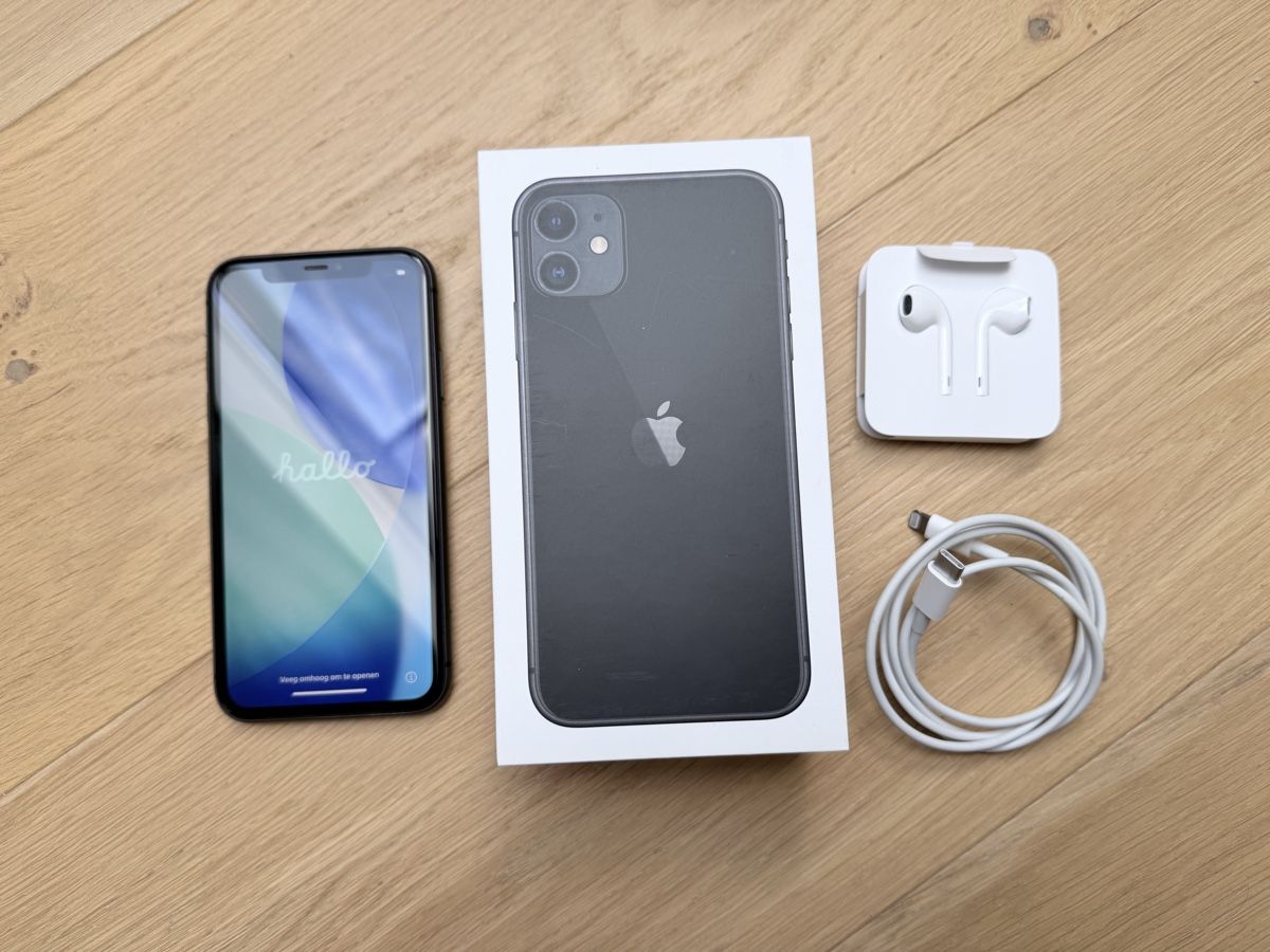 Apple Telefoni cellulari / Smartphones: iPhone 11 (128gb) – Usato da Grandvaux venduto da RGKeller 1