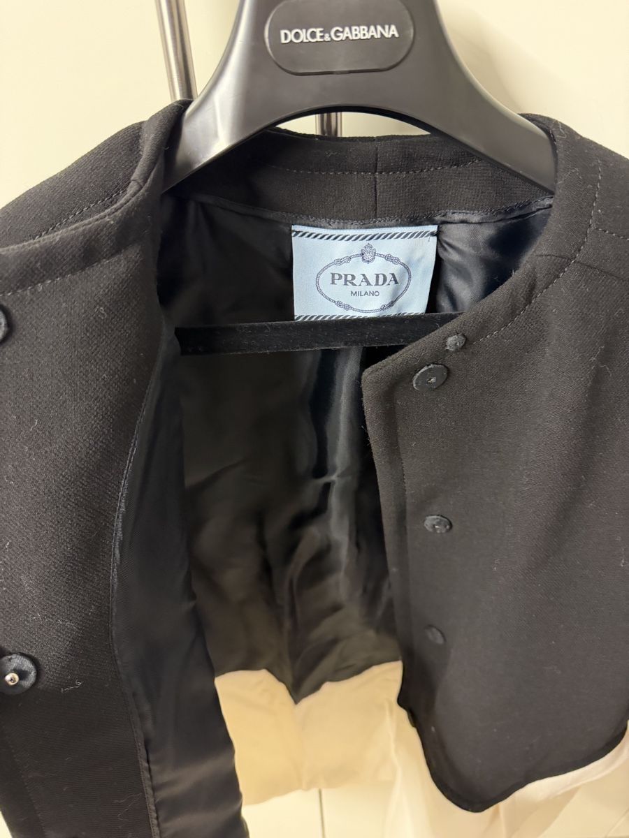 Prada Jacken: Prada Wool Jacket, Size 38, Black and White - Stunning! – Gebraucht aus Zumikon von patrick151 2