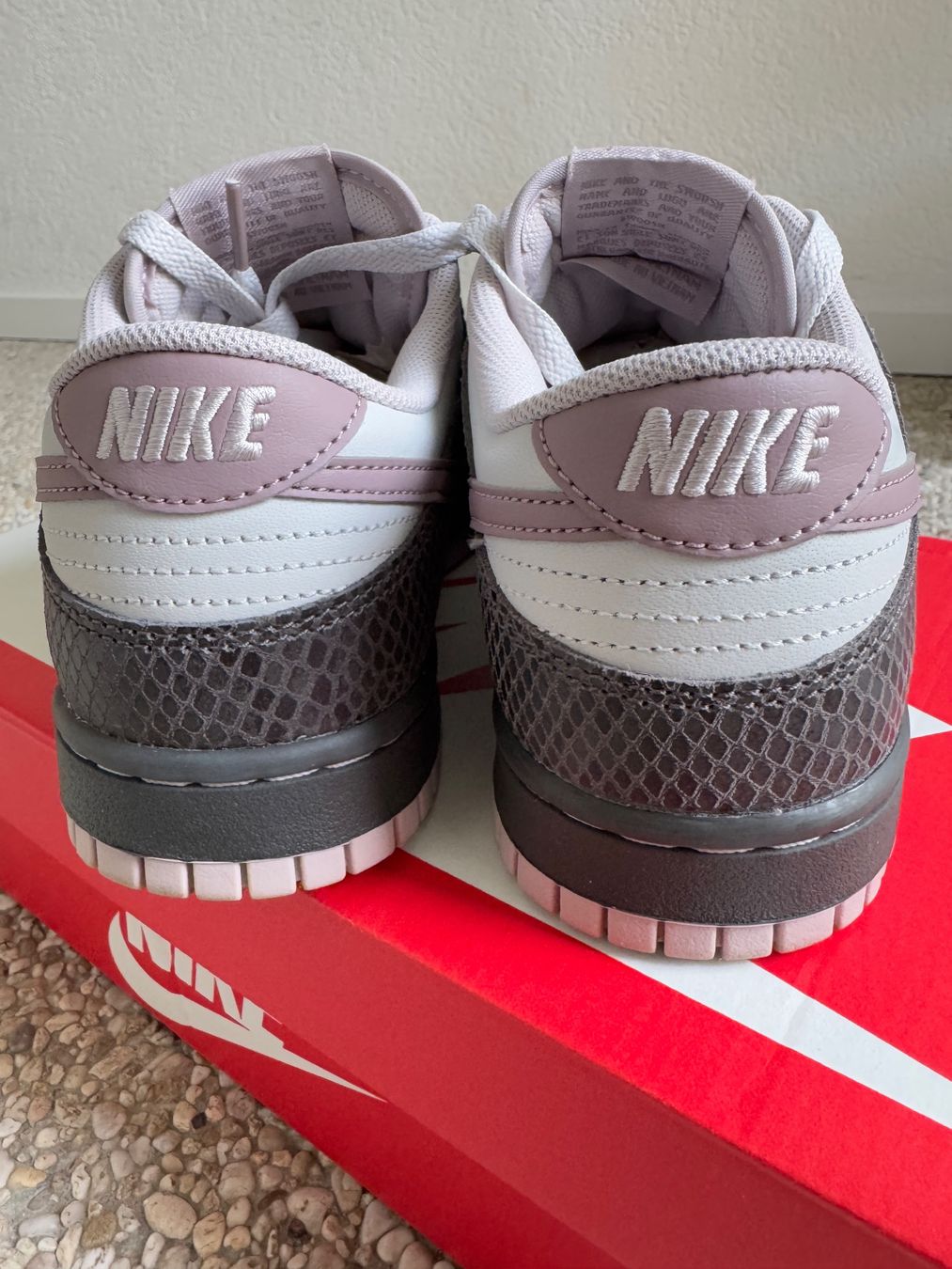 Nike Scarpe da uomo: Leder Nike Dunk Low, Top Zustand, Grösse 39 – Nuovo (secondo la descrizione) da Burgdorf venduto da ssv_9t9f 2