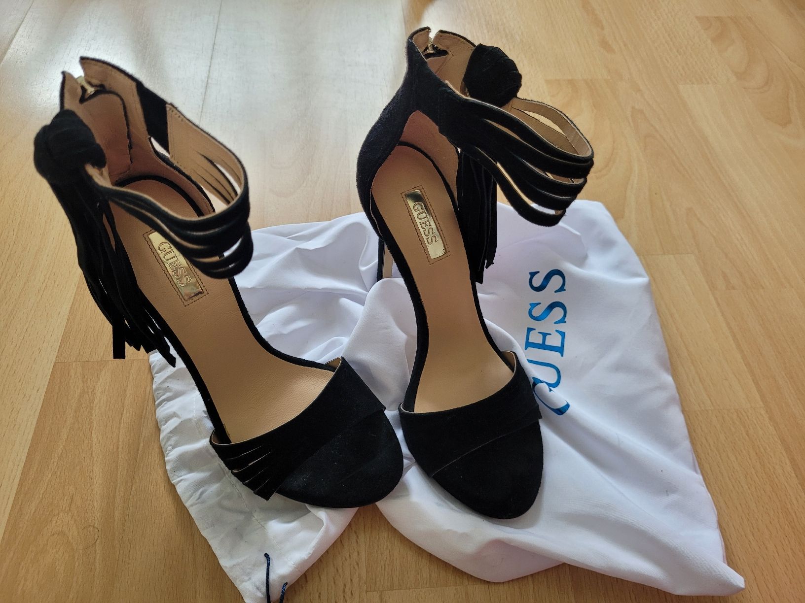 Guess Scarpe da donna: Guess High Heels / Echtleder Damenschuhe – Nuovo (secondo la descrizione) da Triesen venduto da SxTY 3