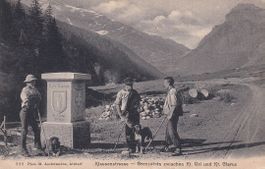 Klausenstrasse   UR  -  Grenzstein zw. Uri & Glarus  um 1909