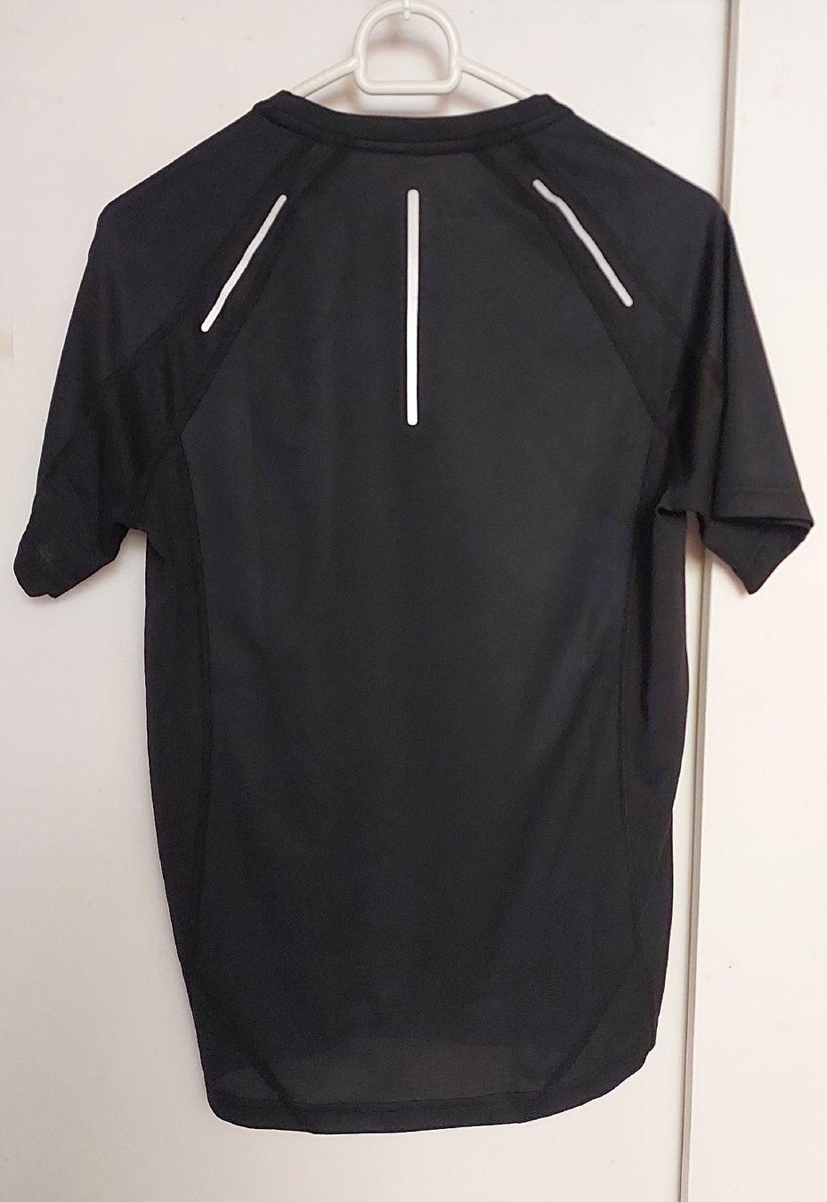 Sherpa T-Shirts: Sherpa – Gebraucht aus Brunnen von CHOUCHOU. 1