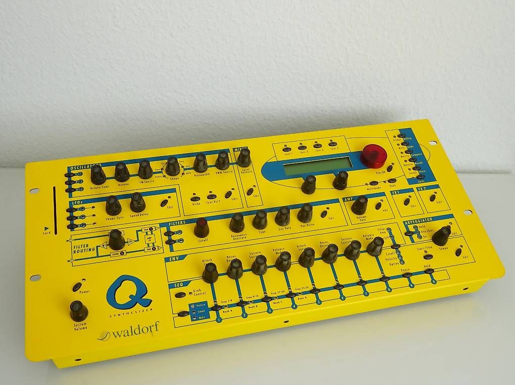 Waldorf Strumenti musicali: Waldorf Q Rack Synthesizer – Usato da Birsfelden venduto da Symtek